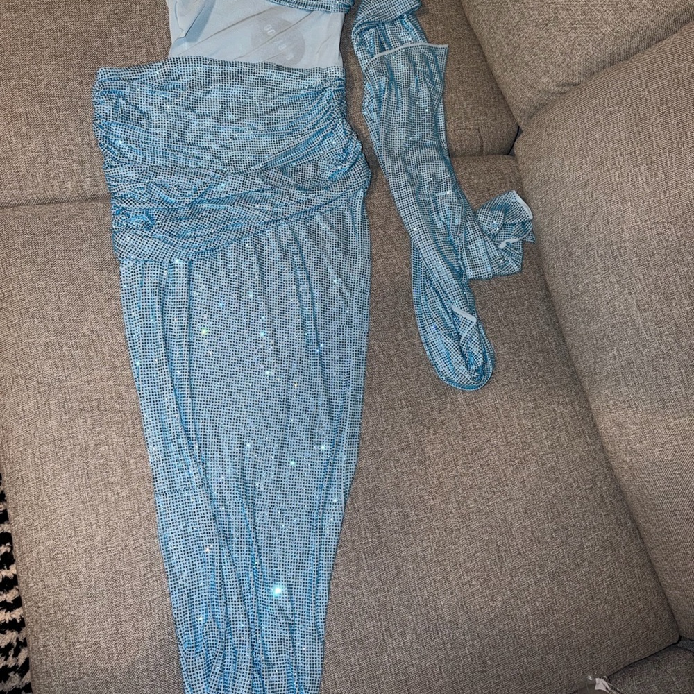Babyboo Fashion Dazzling Strapless Blue Dress + Scarf - Picture 3 of 6